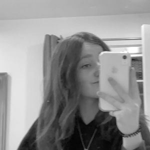 Meet your Posher, Ava